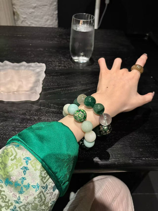 Dual-Tone Prosperity: Autumn/Winter Luxury Crystal Stack Bracelet