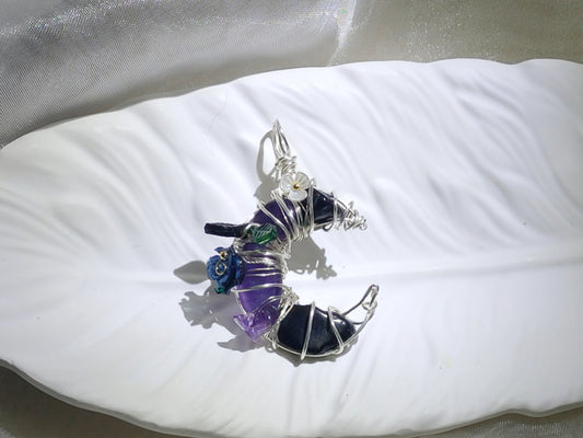 Crystal rough stone necklace