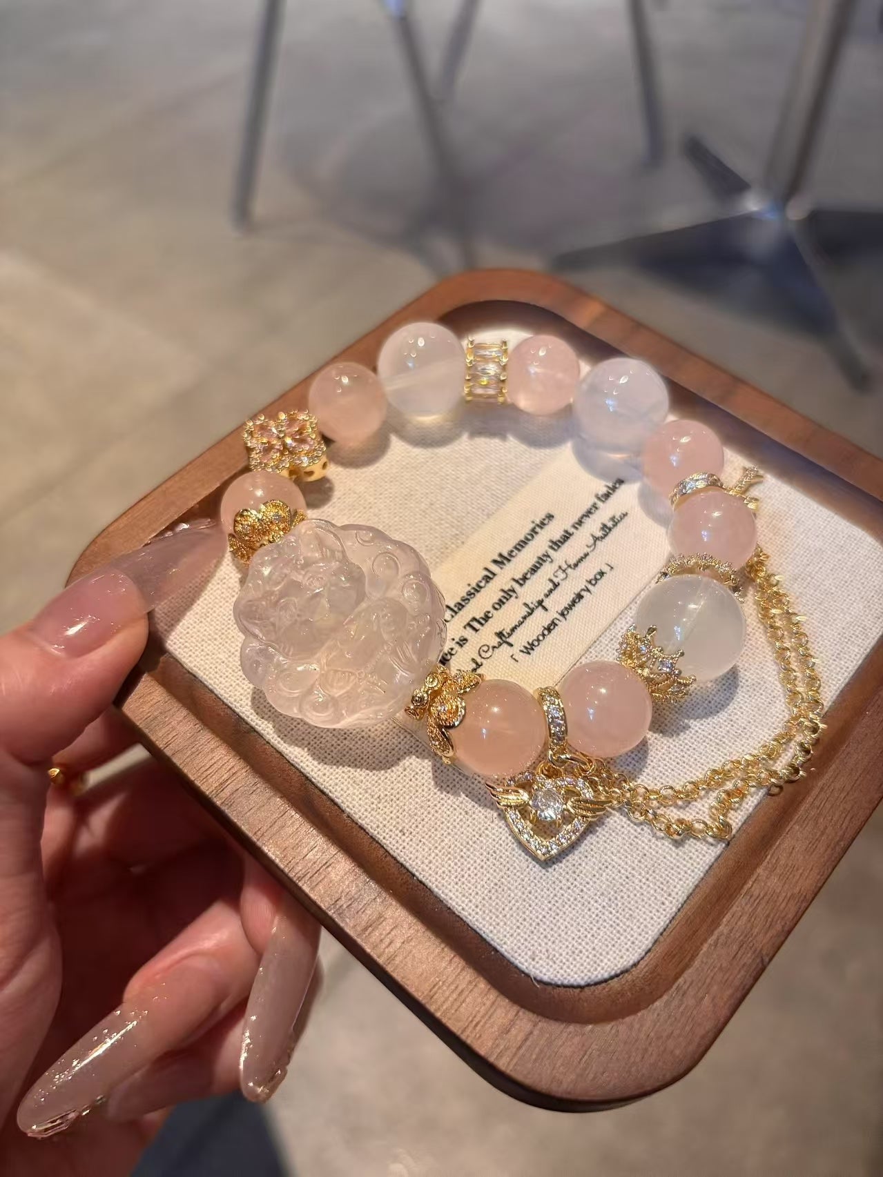 Pink wishing fox, make your fate better