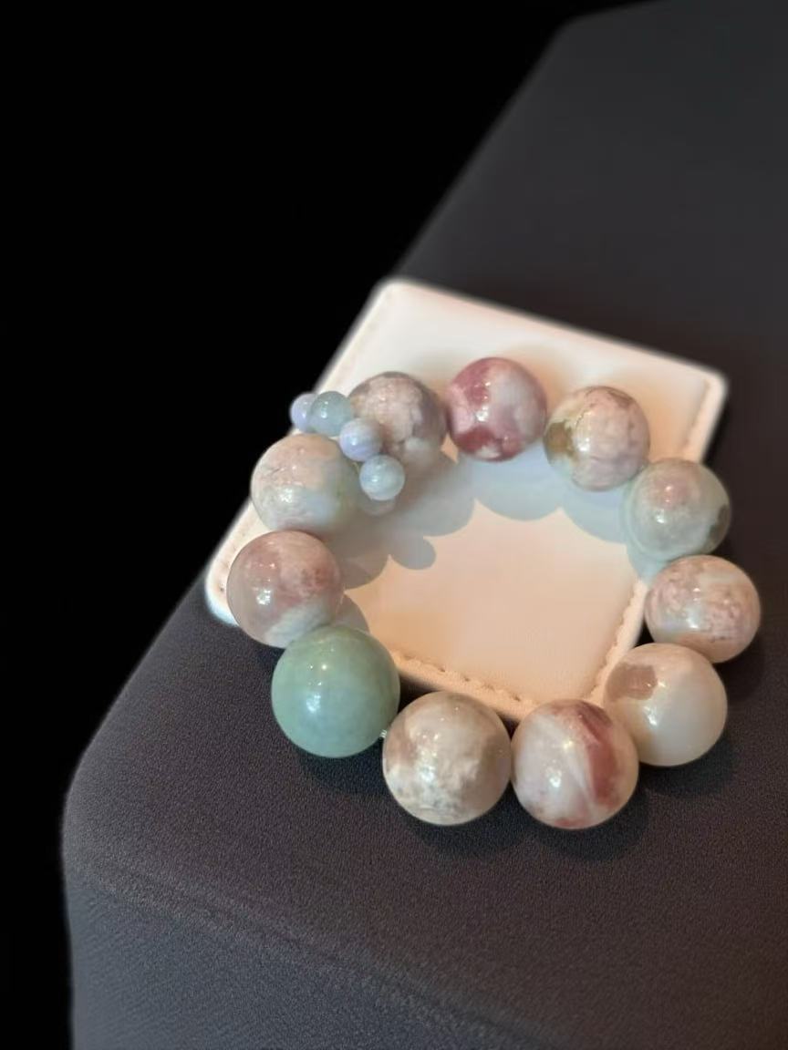 The one-of-a-kind cherry agate powder blue color