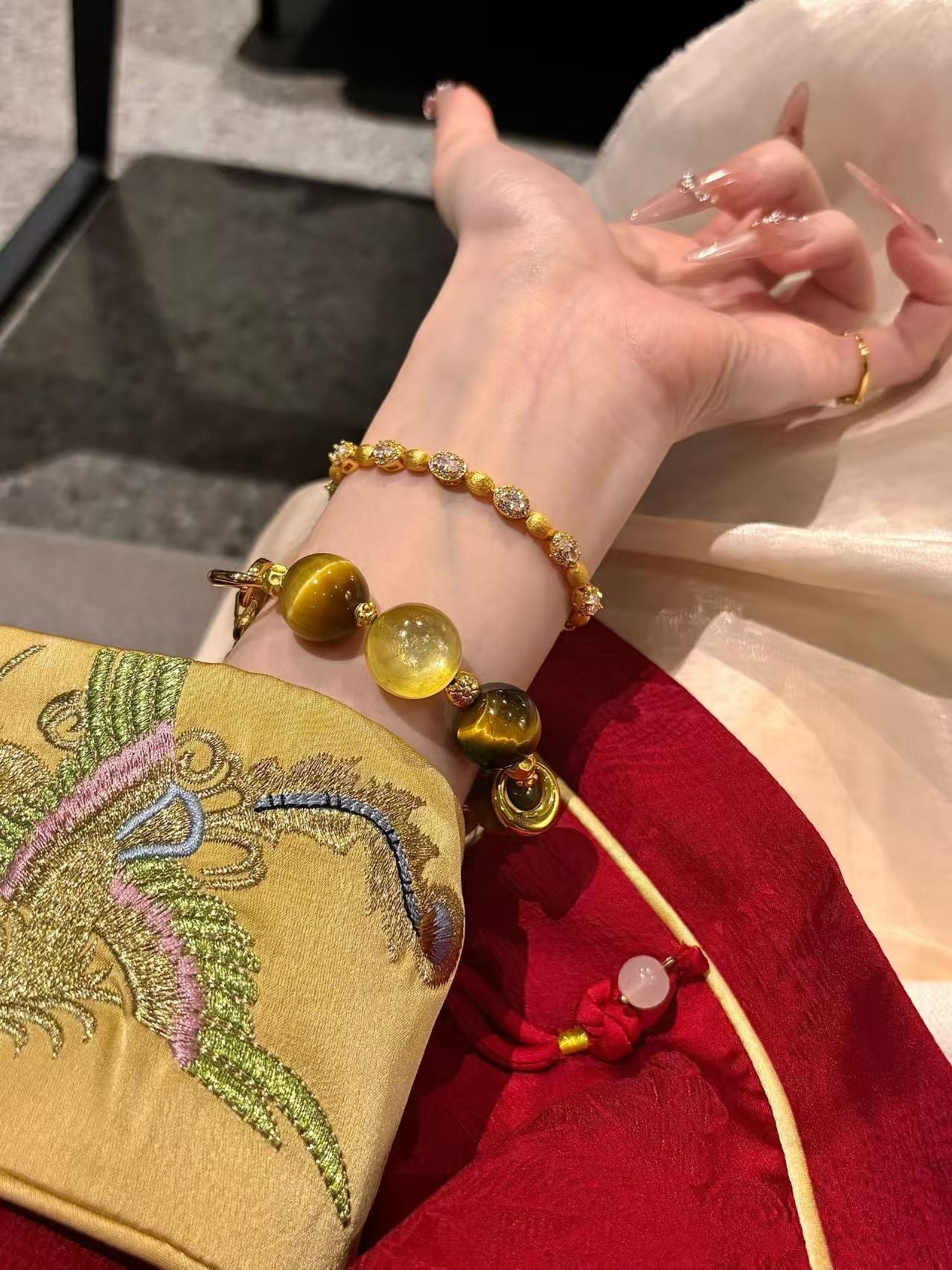 Golden Radiance Vitality Crystal Bracelet