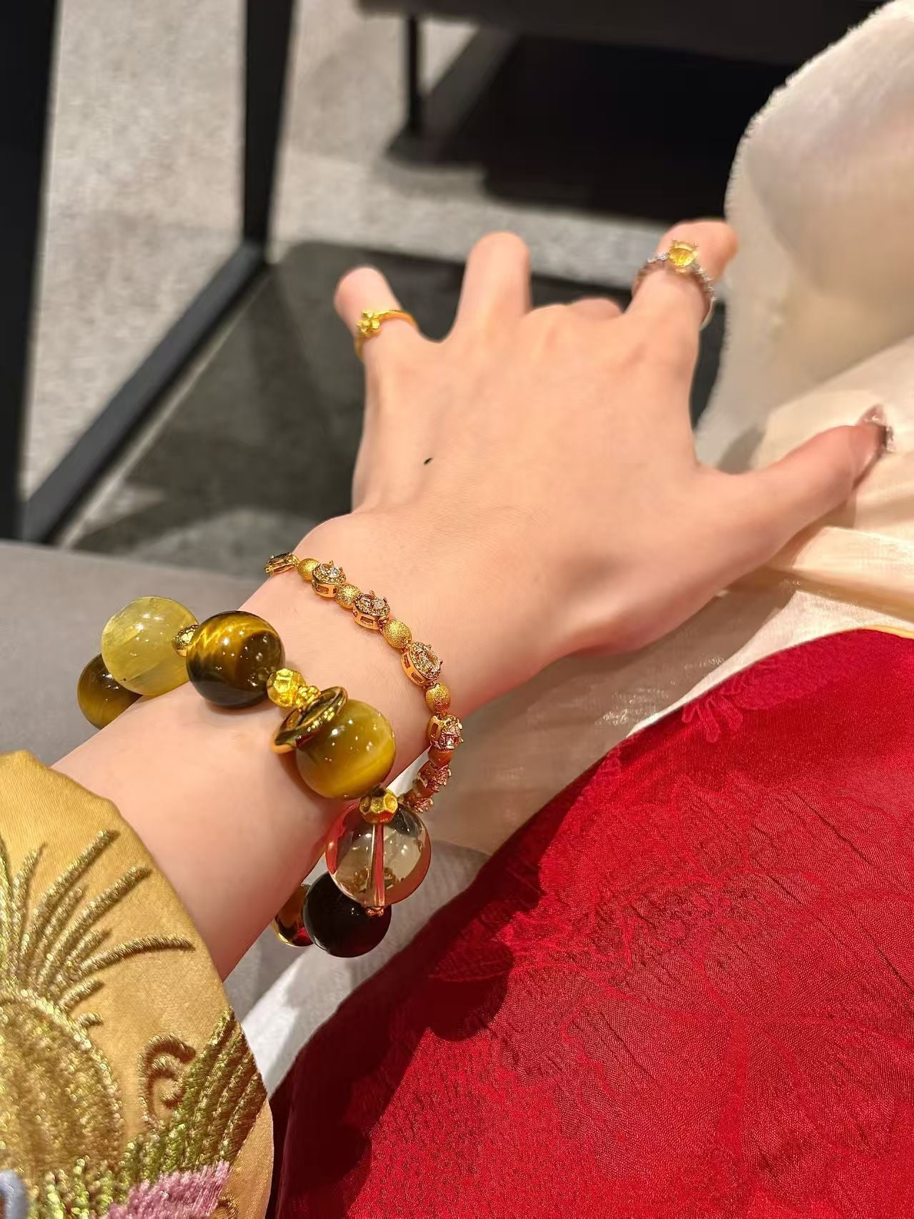 Golden Radiance Vitality Crystal Bracelet