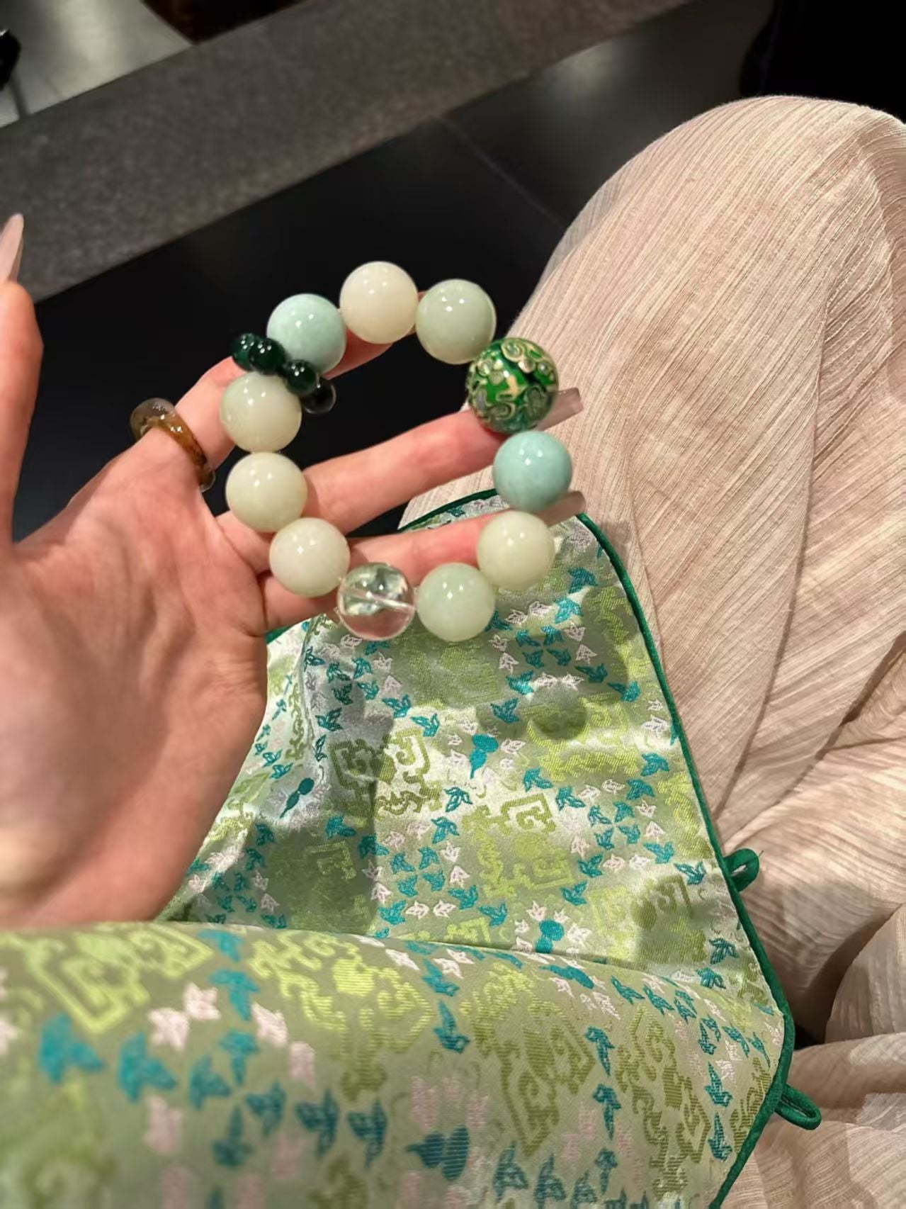 Dual-Tone Prosperity: Autumn/Winter Luxury Crystal Stack Bracelet